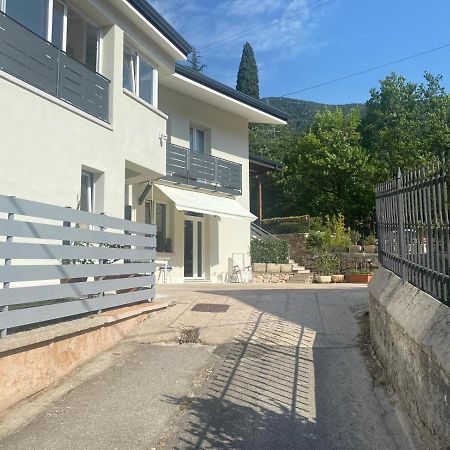 Garda 33 Caprino Veronese Apartment Екстериор снимка
