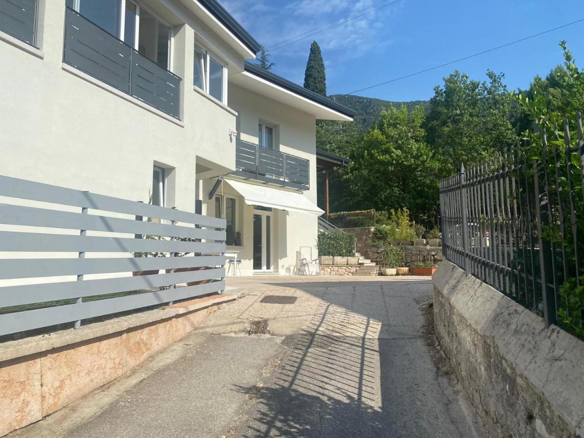 Garda 33 Caprino Veronese Apartment Екстериор снимка